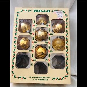 -  - Holly Vintage Gold Ornaments